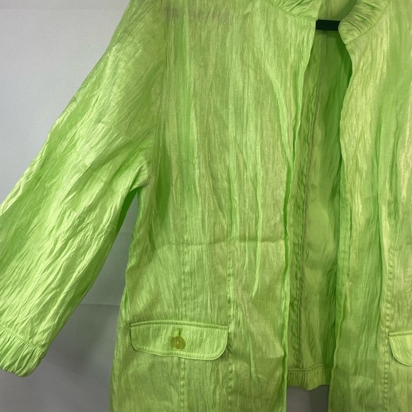 Chicos lime green open jacket. Bright, sporty, and light weight. - Picture 3 of 4